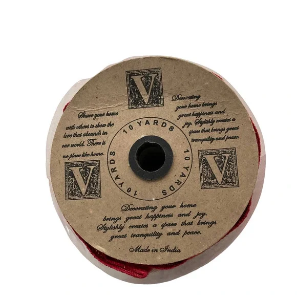 Vatican Homes Red Plaid Wire Edged Ribbon 10 Yards New - Picture 3 of 3